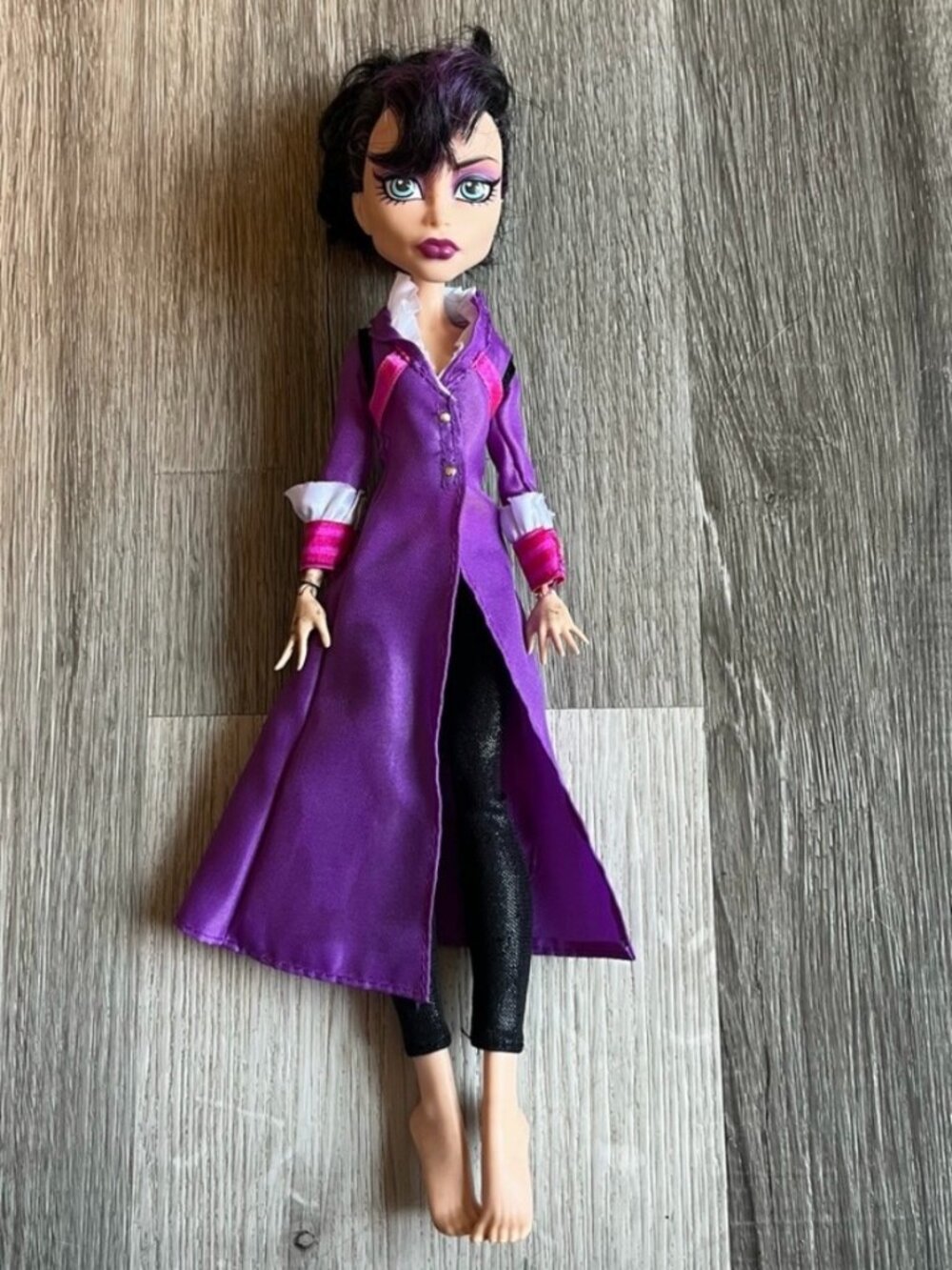 monster high headless head mistress doll